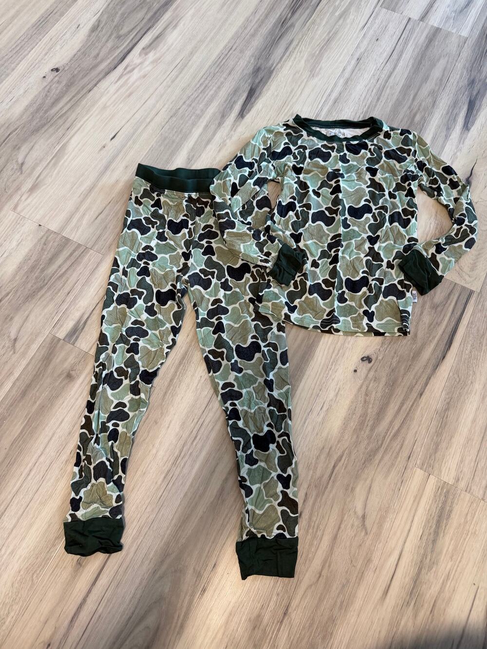 Fletch Size 4T Green Camouflage Camo Bamboo Knit Pajamas PJ Long Sleeve Set Boys